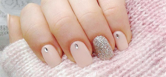 маникюр со стразами 12 маникюр со стразами 12