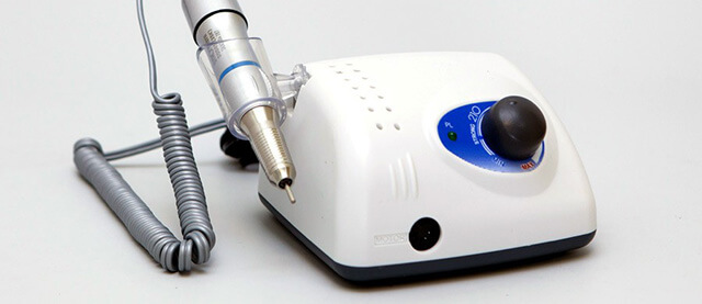 Аппарат для маникюра и педикюра