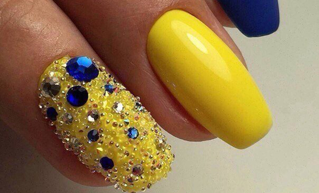 Новогодний маникюр 19