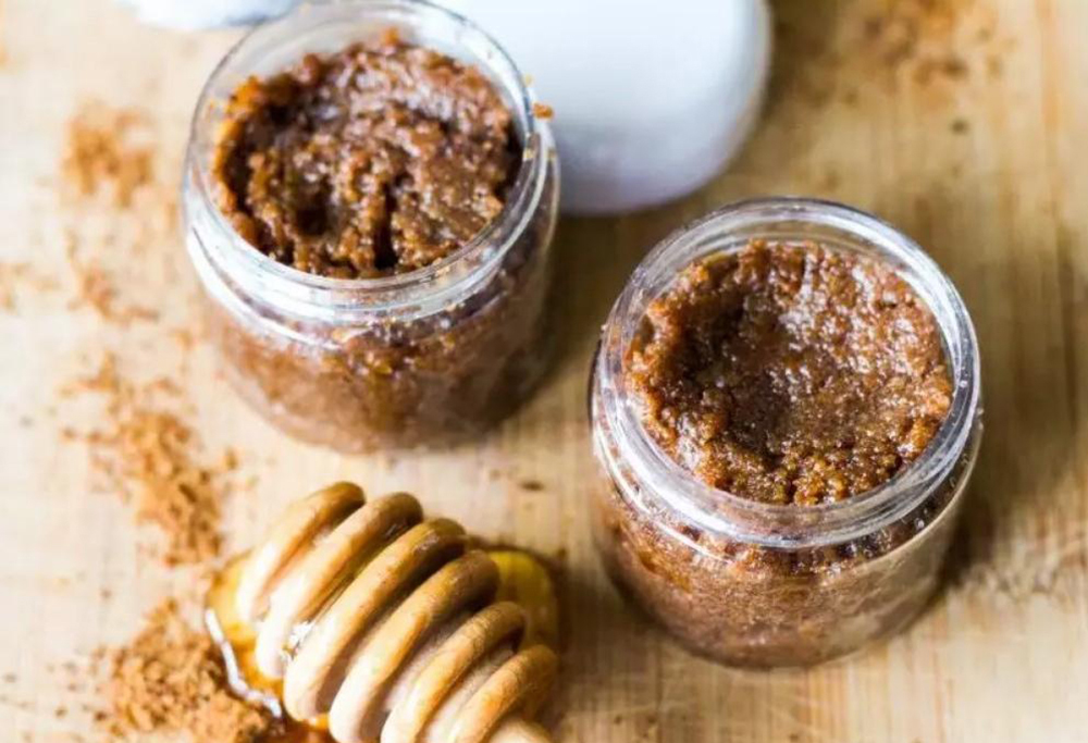 Скрабы для тела и лица: виды и особенности выбора 14