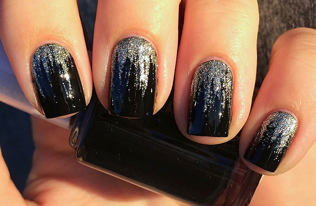 Новогодний маникюр 18