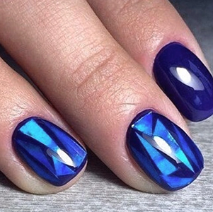 Дизайн с витражным гель лаком 2