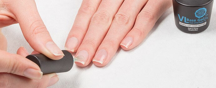 Выравниватель ногтевой пластины. Что такое выравнивание в маникюре. Выравнивание ногтей. Как наносить каучуковую базу. Как наносить каучуковую базу.
