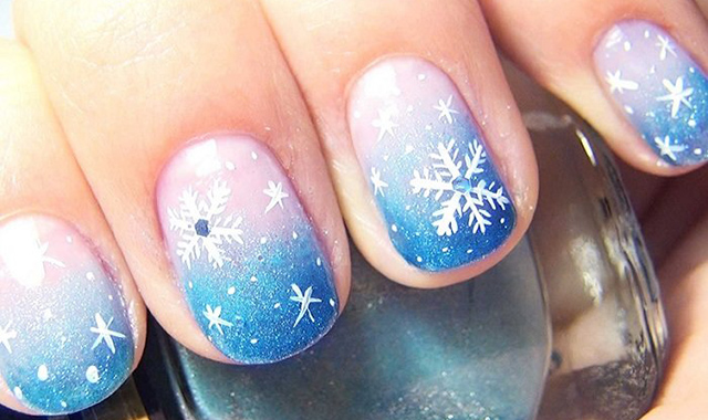 Новогодний маникюр 14