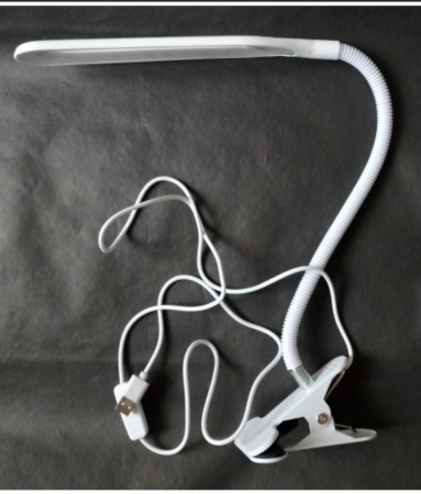 Настольная LED лампа для освещения с USB проводом